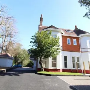 https://middle-chine-bournemouth-bh4-8ag.bournemouth-hotels.org
