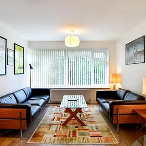https://pass-the-keys-quiet-coastal-retreat-inbetween-langland-caswell.cardiffhotelswales.com