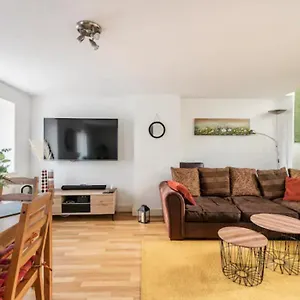 https://swan-bay-view-ltd.cardiffhotelswales.com